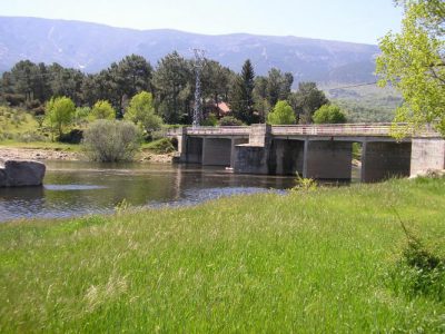 Un entorno único.... junto al rio Alberche y a 1 Km de la Reserva Natural del Valle de Iruelas